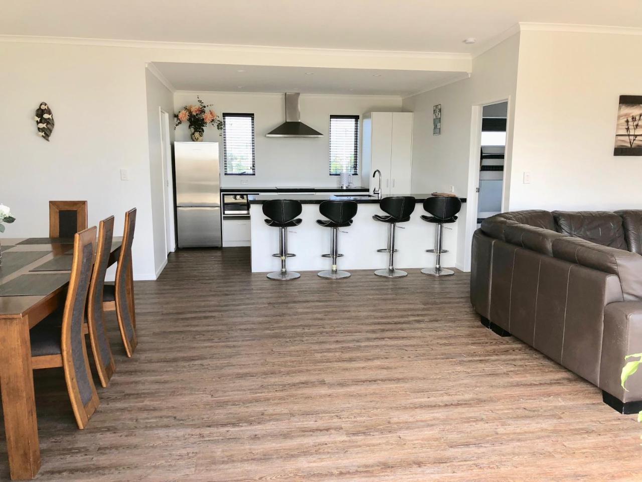 Otaki Beachfront Getaway Luaran gambar