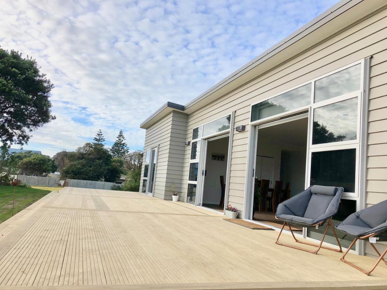 Otaki Beachfront Getaway Luaran gambar